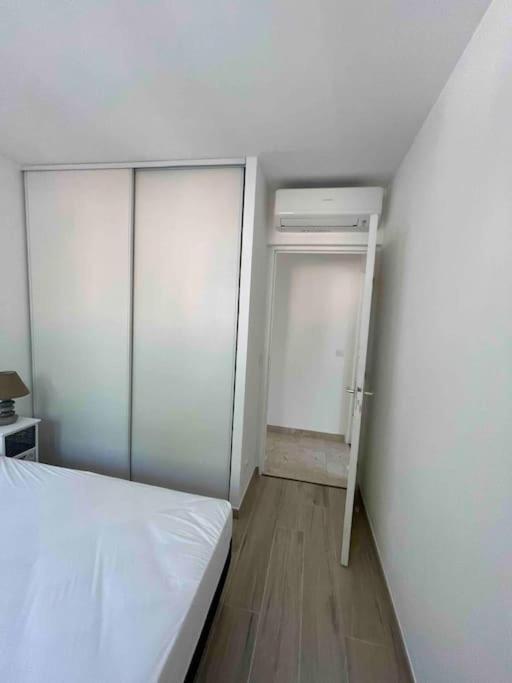 Appartement Bord De Mer Avec Garage Menton Kültér fotó
